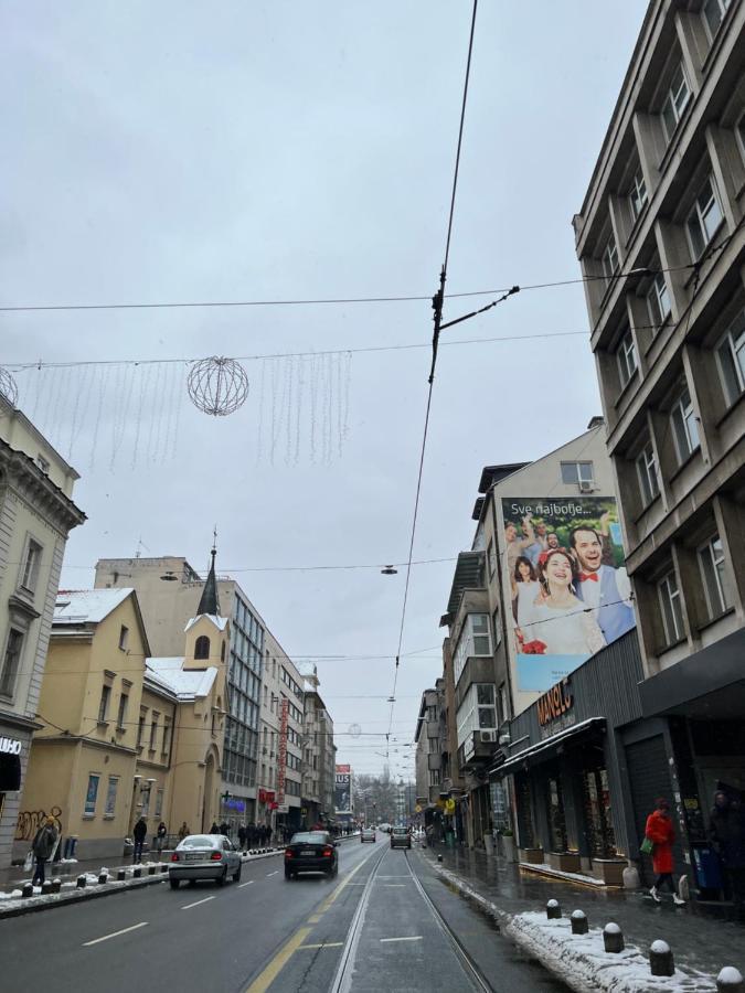 Modern And Bright Apartments - Main Street Сараево Экстерьер фото