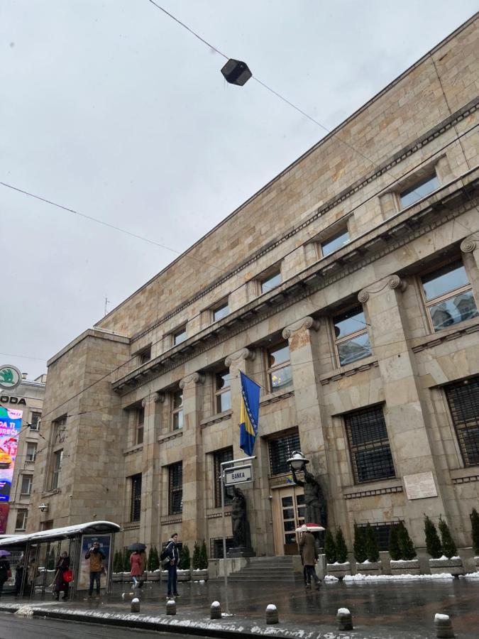 Modern And Bright Apartments - Main Street Сараево Экстерьер фото