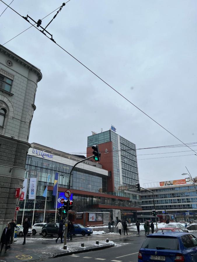 Modern And Bright Apartments - Main Street Сараево Экстерьер фото